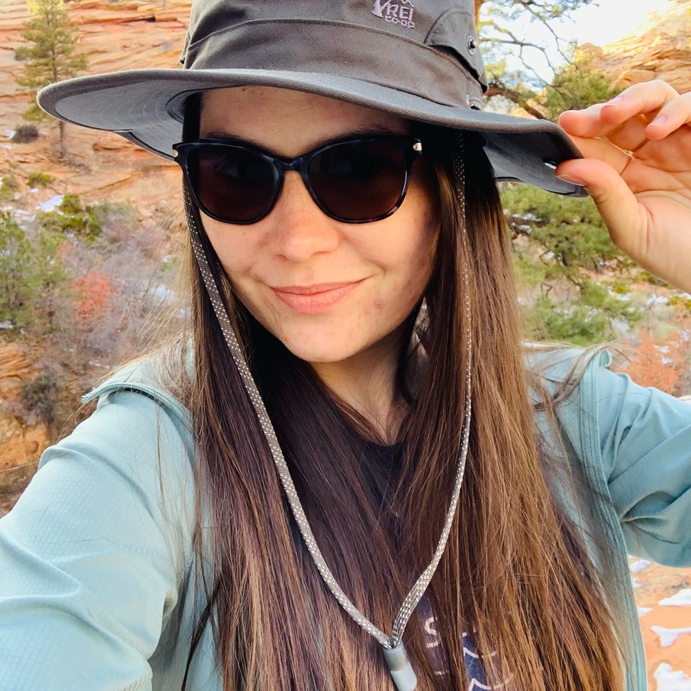 Meet your Posher, Ruxandra